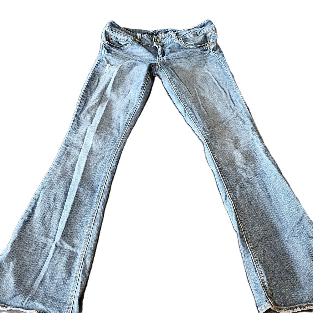 American Eagle Artist Distresses  Womens Jeans SZ 2 Wide Leg